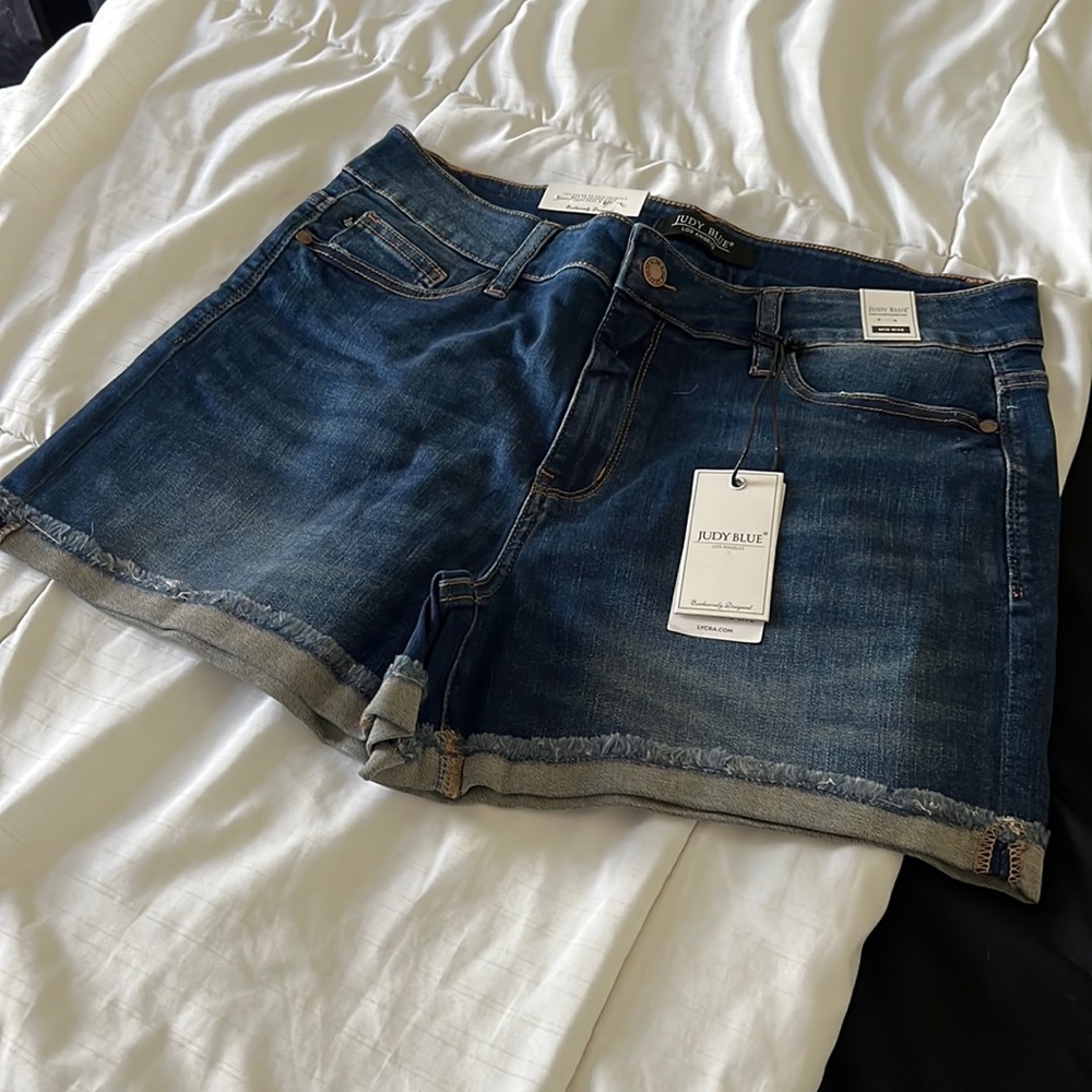 NWT Judy Blue XL shorts